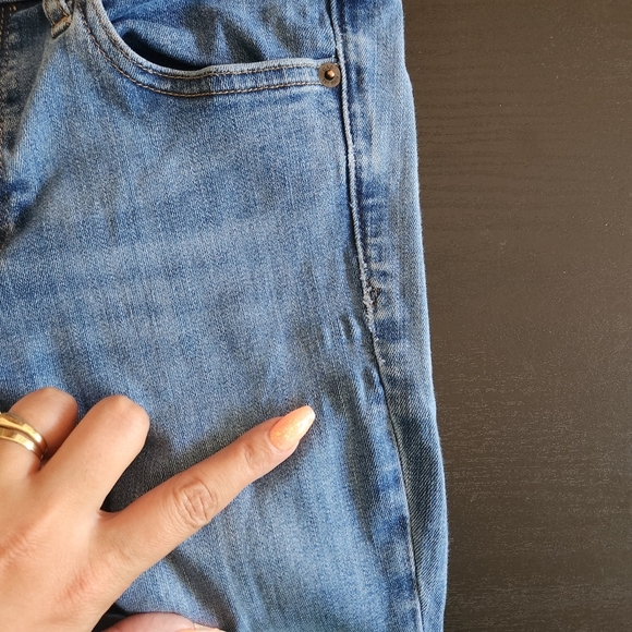 Gap True Skinny Jeans Mid Rise Classic Blue Basic Boho Neutral Size 27 short - Picture 9 of 13